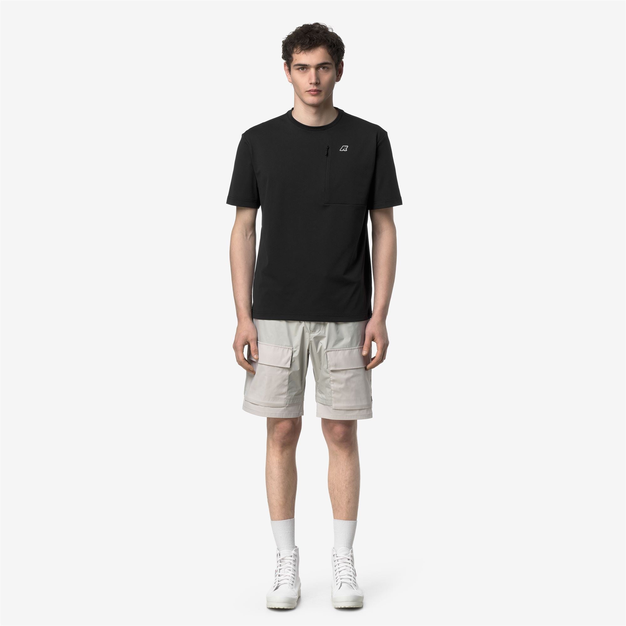 T-Shirts & Top_Man_AUTHION_T-Shirt_Black Pure - Commercial 4