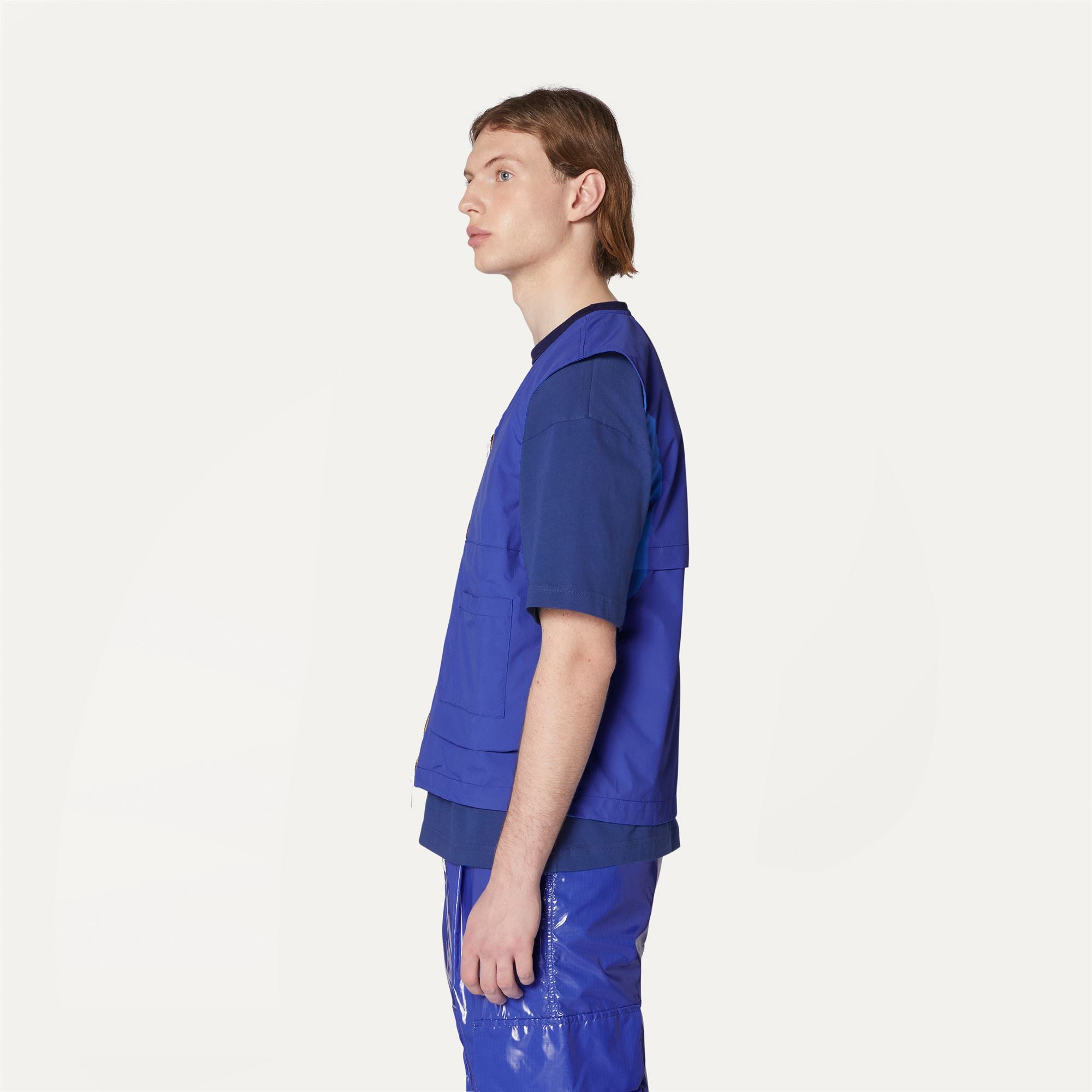 Jackets_UNISEX_BARNEL 2.1 AMIABLE SILVER_Vest_Blue Royal - Commercial 5