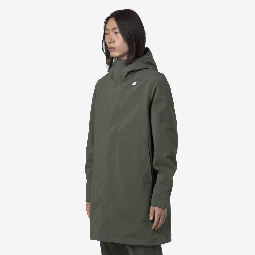 Chaqueta impermeable larga verde y negra para hombre main