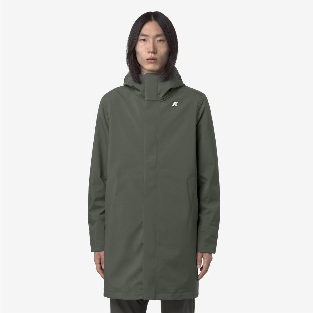 Chaqueta impermeable larga verde y negra para hombre main