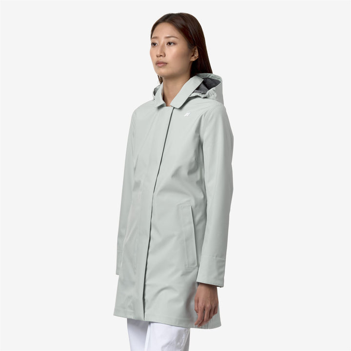 Chaqueta media gris para mujer de ciudad con resistencia al agua y aislamiento 2