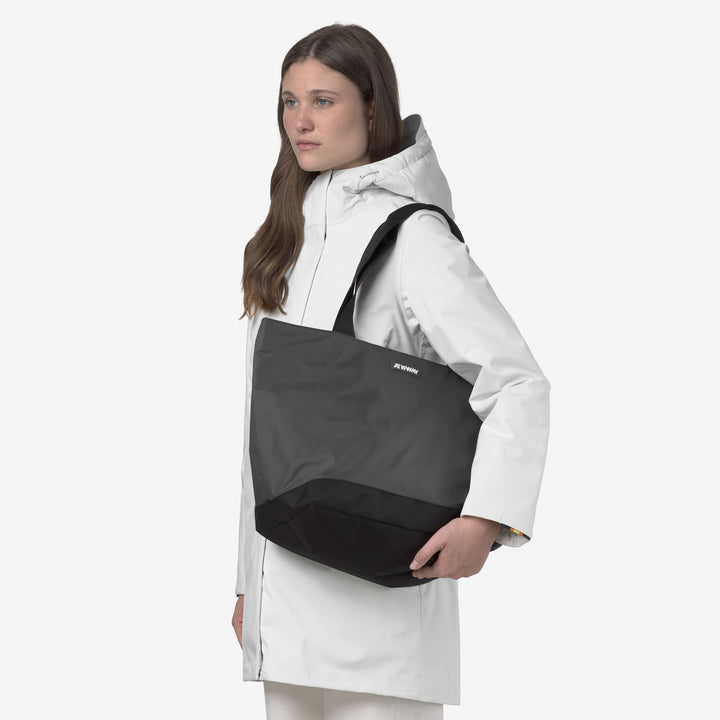 Borsa tote impermeabile versatile unisex grigia con chiusura a zip 4