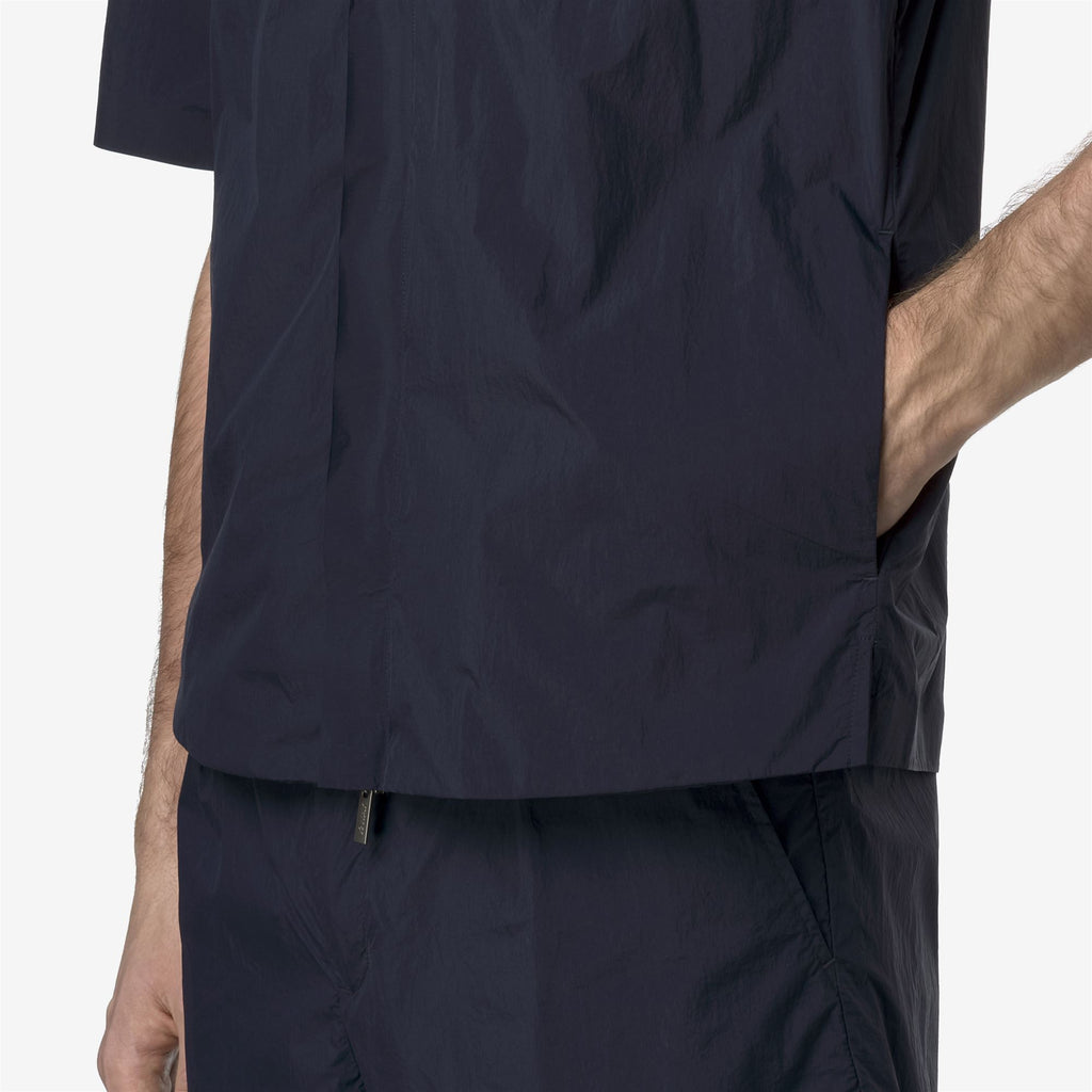 Jackets_MAN_LICON_Short_Blue Depth - Commercial 7