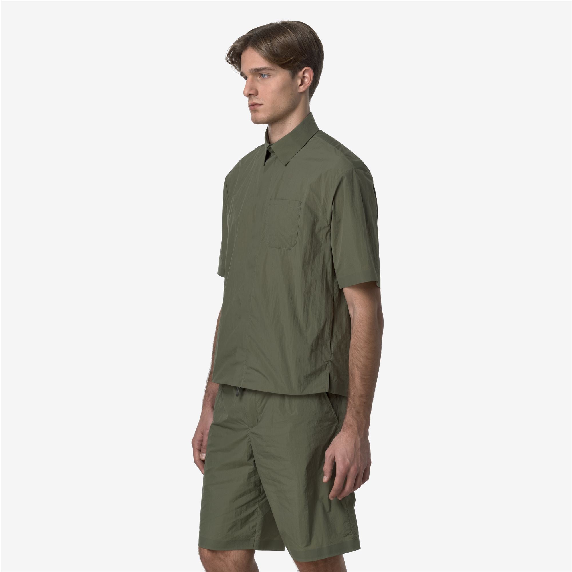 Jackets_MAN_LICON_Short_Green Lichen - Commercial 5