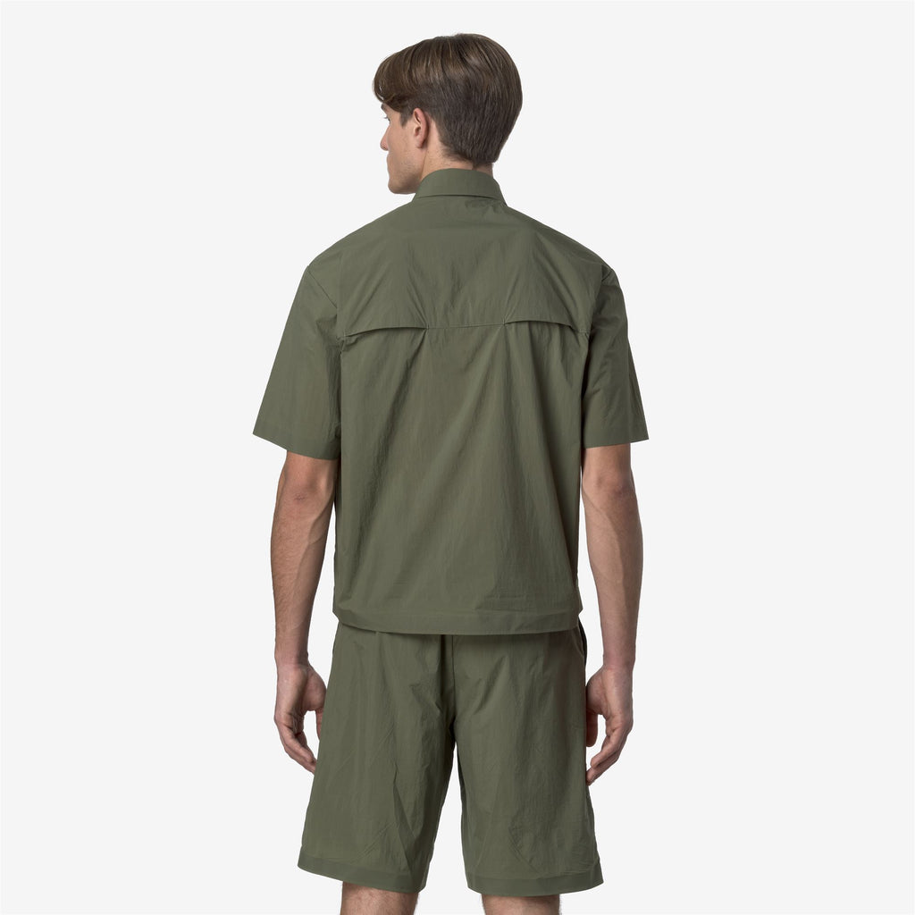Jackets_MAN_LICON_Short_Green Lichen - Commercial 6