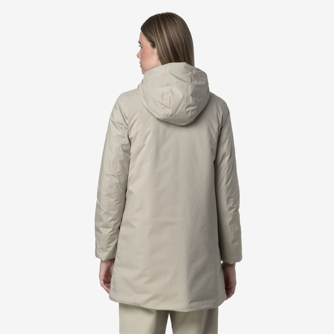 Chaqueta aislante beige de longitud media para mujer con capucha ajustable main