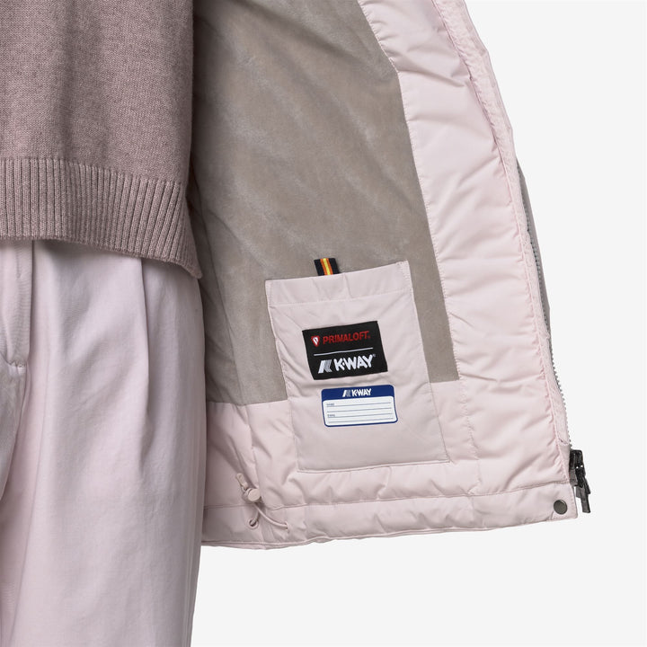 Chaqueta gris de tacto suave de longitud media para mujer con capucha ajustable 2