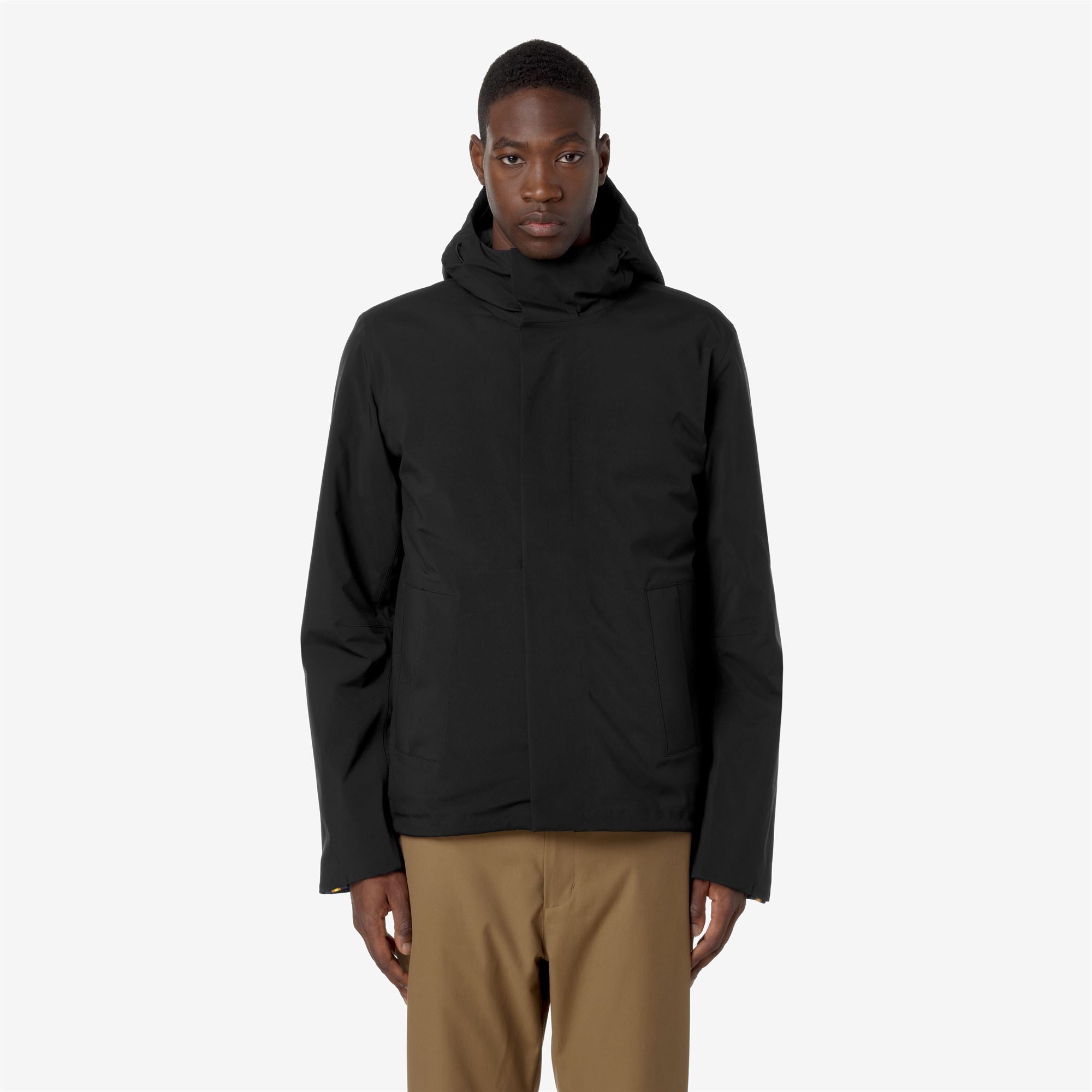 Jackets_MAN_JACKEN BONDED PADDED_Short_Black Pure - Commercial 4