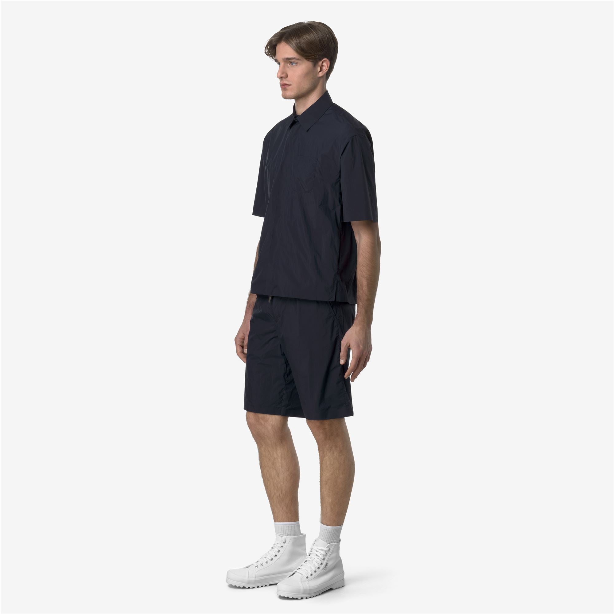 Shorts_MAN_BENT_Sport Shorts_Blue Depth - Commercial 5