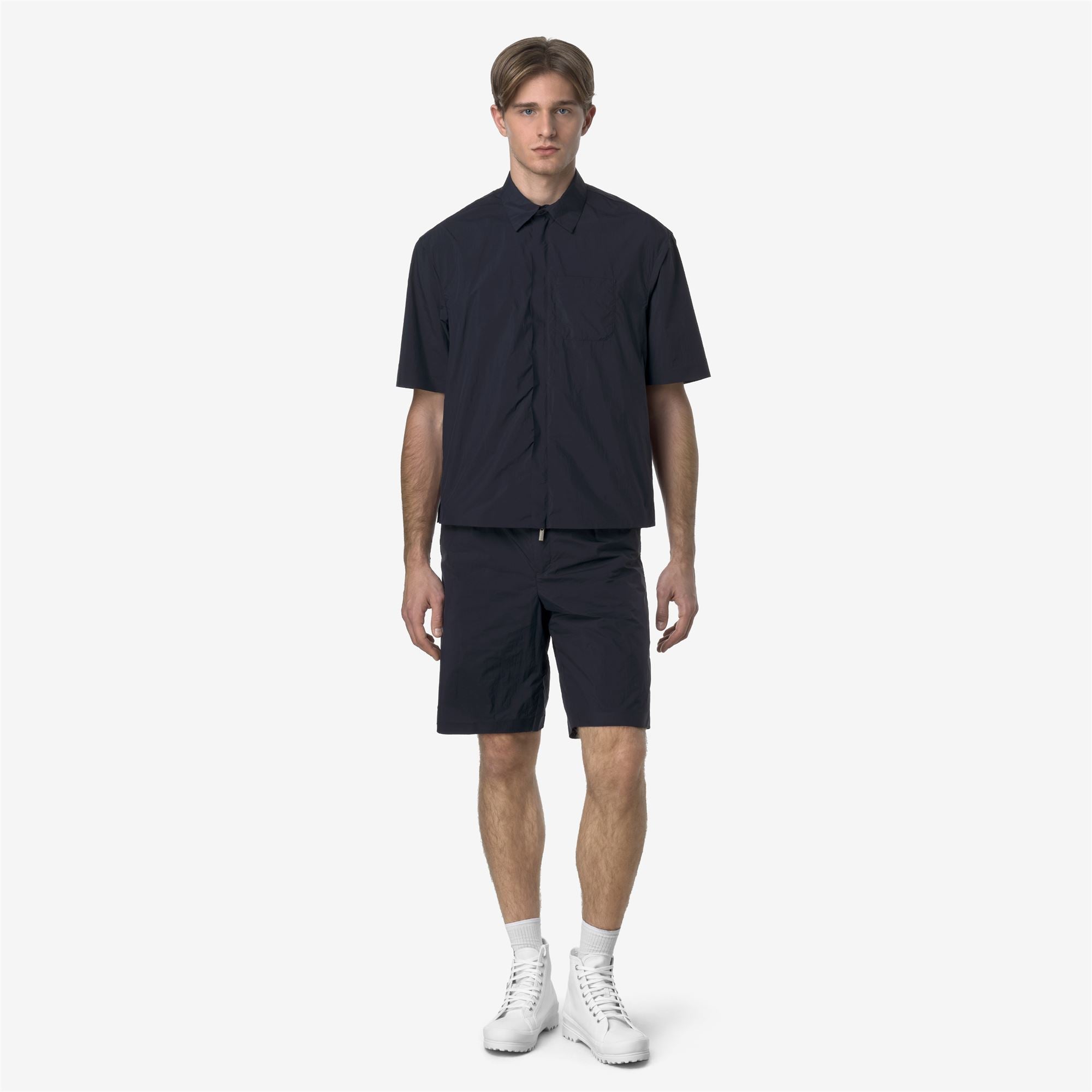 Shorts_MAN_BENT_Sport Shorts_Blue Depth - Commercial 4