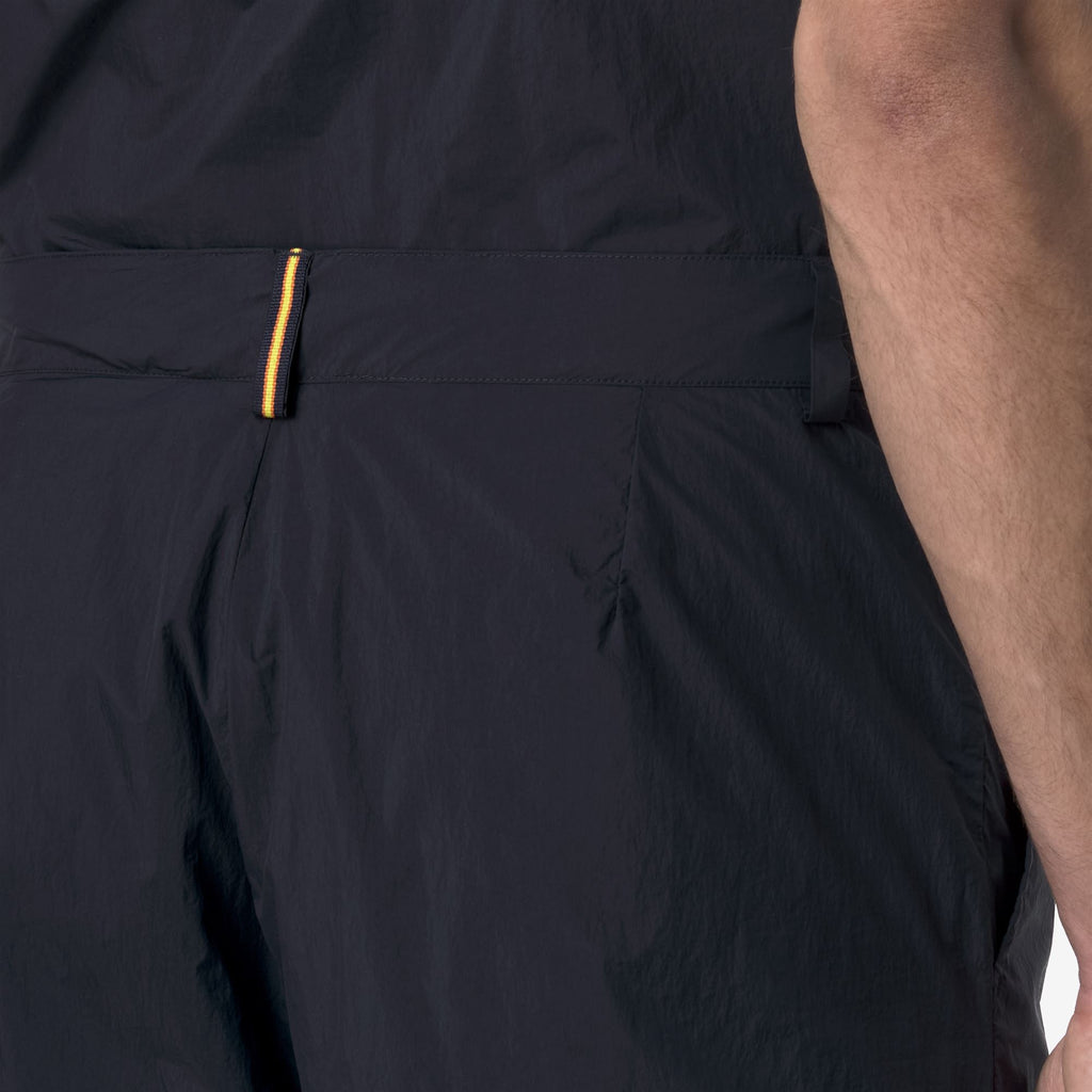 Shorts_MAN_BENT_Sport Shorts_Blue Depth - Commercial 7