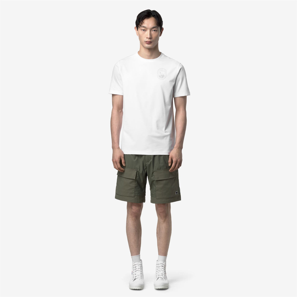 T-Shirts & Top_Man_GRAPHEL_T-Shirt_White - Commercial 4