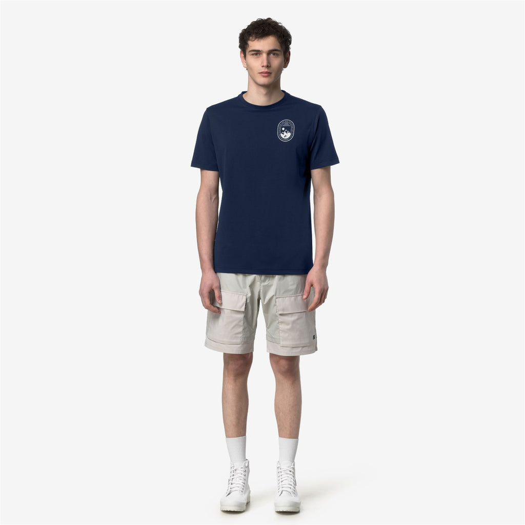 T-Shirts & Top_Man_GRAPHEL_T-Shirt_Blue Insignia - Commercial 4
