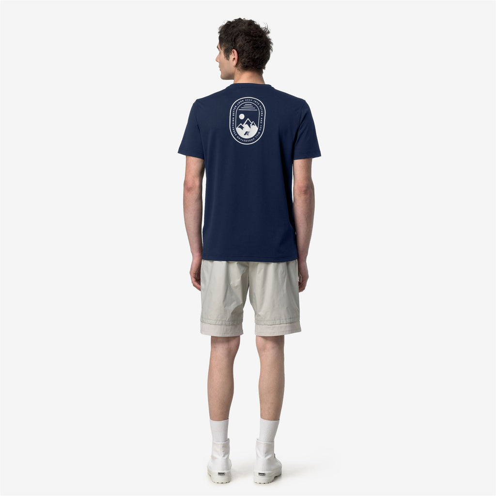 T-Shirts & Top_Man_GRAPHEL_T-Shirt_Blue Insignia - Commercial 6