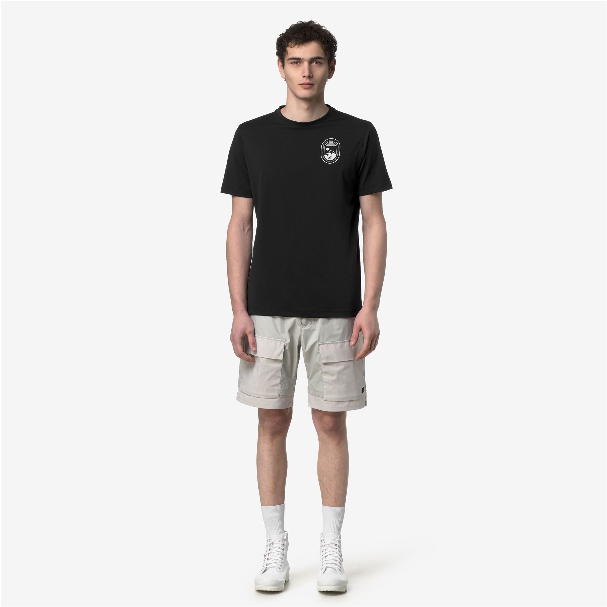 T-Shirts & Top_Man_GRAPHEL_T-Shirt_Black Pure - Commercial 4