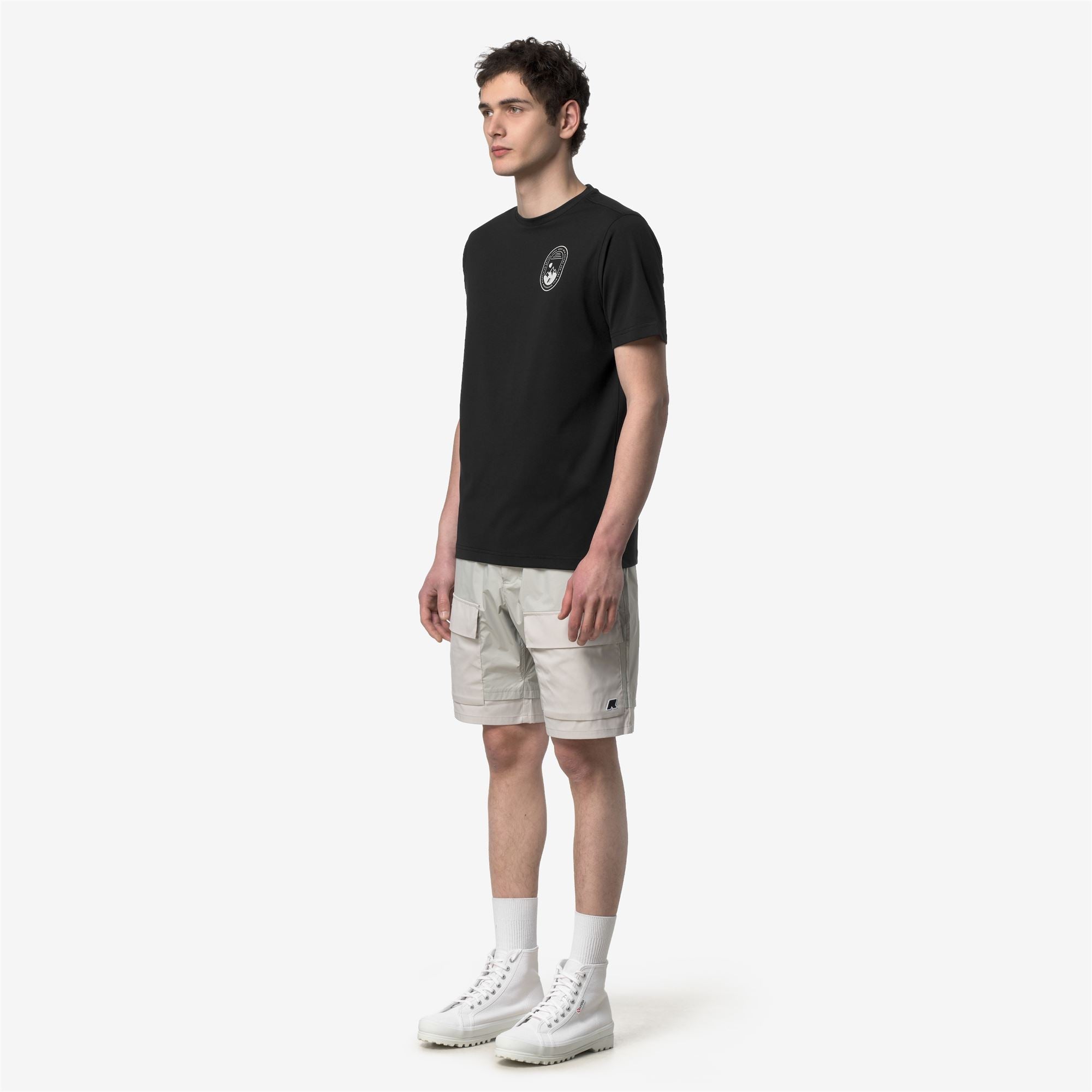 T-Shirts & Top_Man_GRAPHEL_T-Shirt_Black Pure - Commercial 5