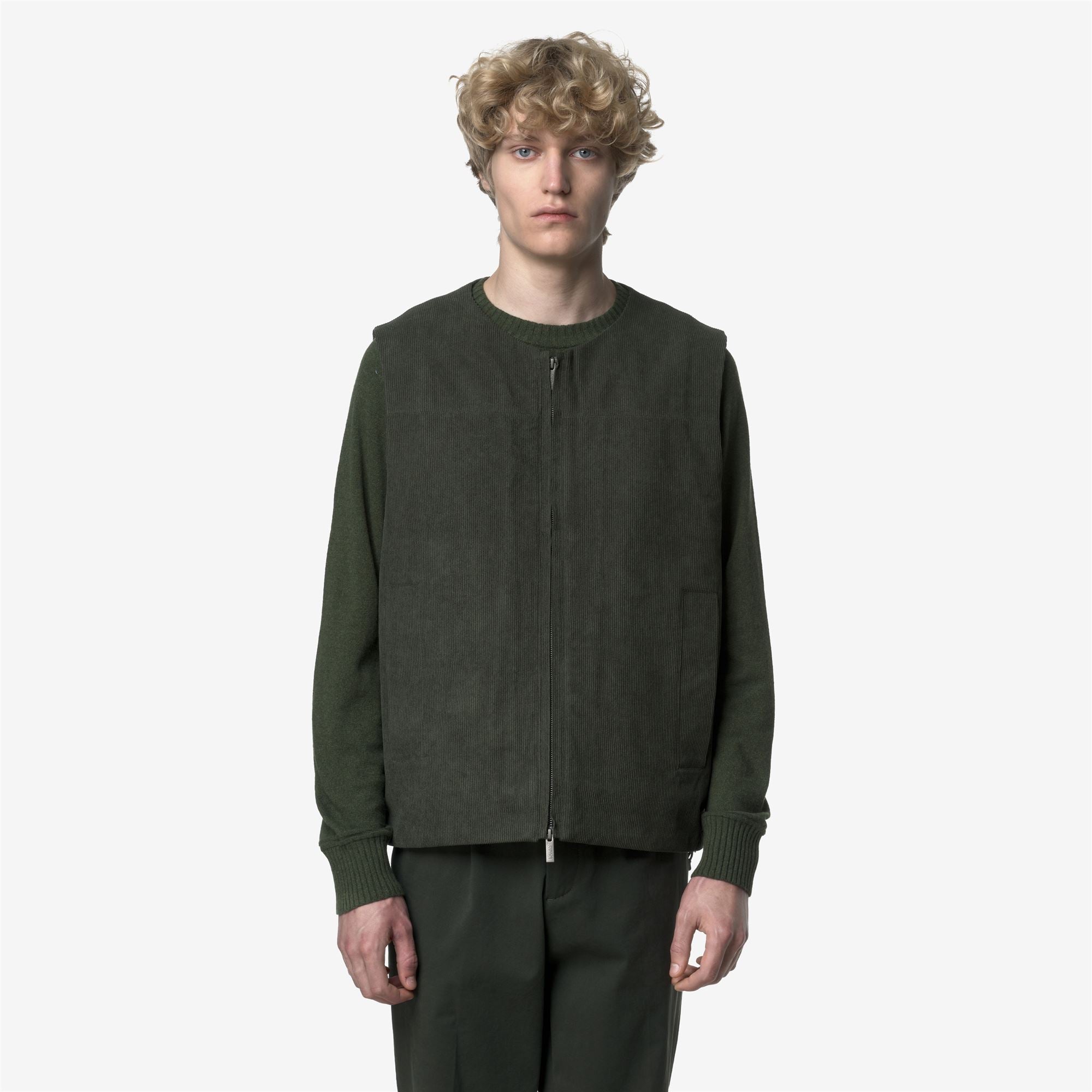 Jackets_MAN_BARRY CORDUROY_Vest_Green Blackish - TARTAN Combo - GREEN BLACKISH - Commercial 4