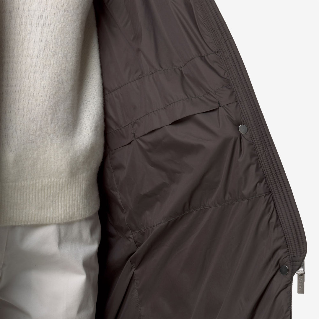 Chaqueta acolchada larga para mujer color oliva negro con aislamiento de plumón main