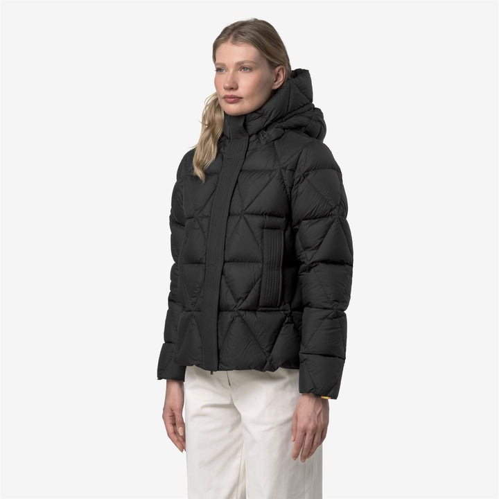 Piumino corto nero da donna con isolamento in piuma 4
