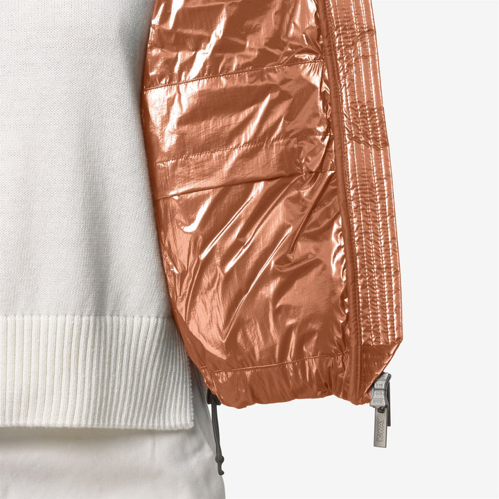 Chaleco acolchado corto naranja para mujer con relleno de plumón 2