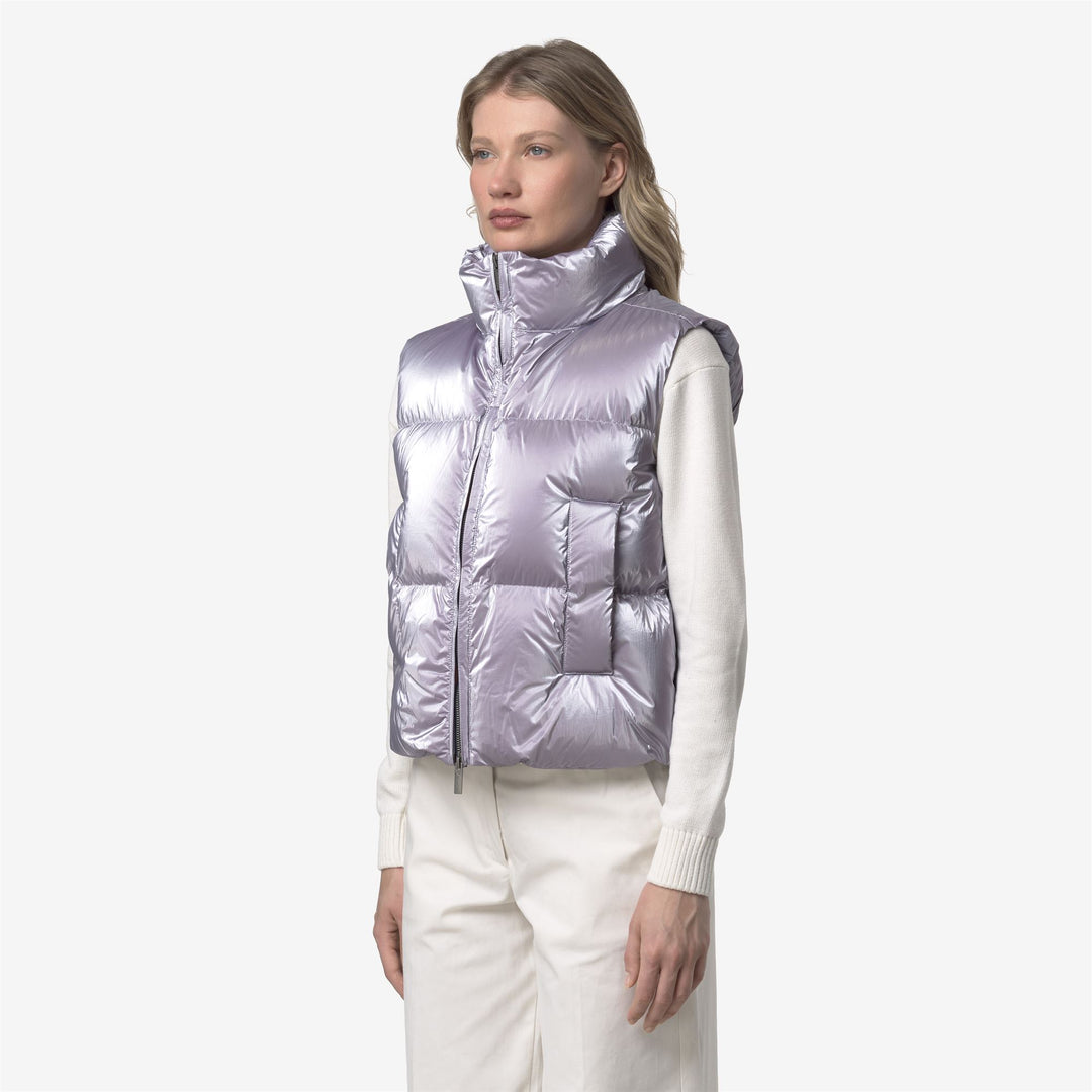 Chaleco acolchado elegante para mujer violeta con aislamiento de plumón natural. main