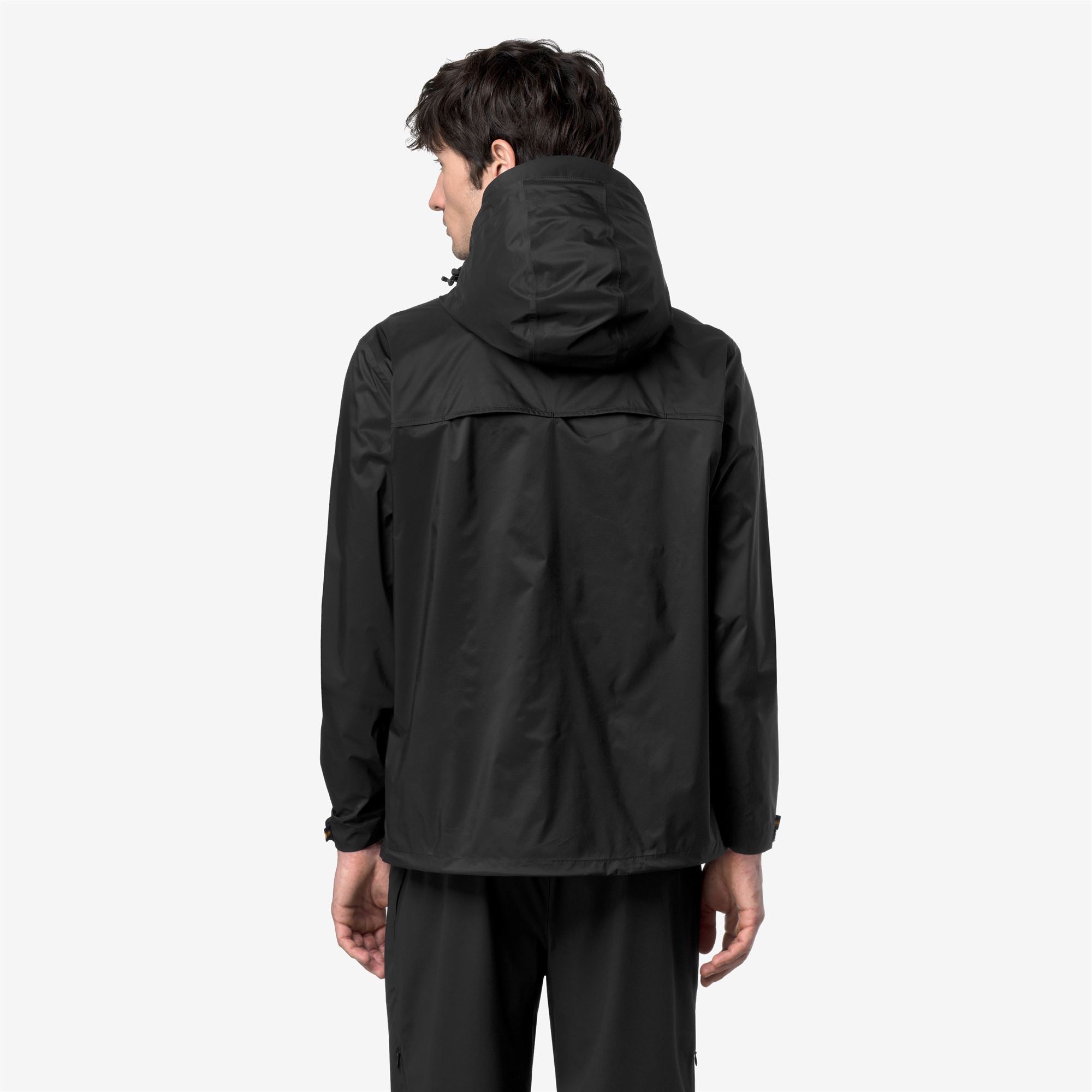 Jackets_Unisex_CHARMAIN TRAVEL_Mid_Black Pure - Commercial 6
