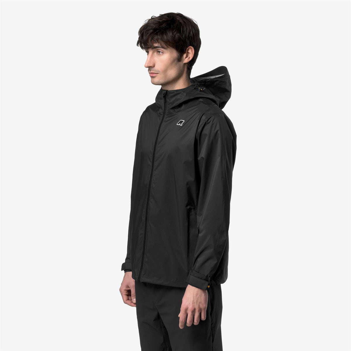 Jackets_Unisex_CHARMAIN TRAVEL_Mid_Black Pure - Commercial 5