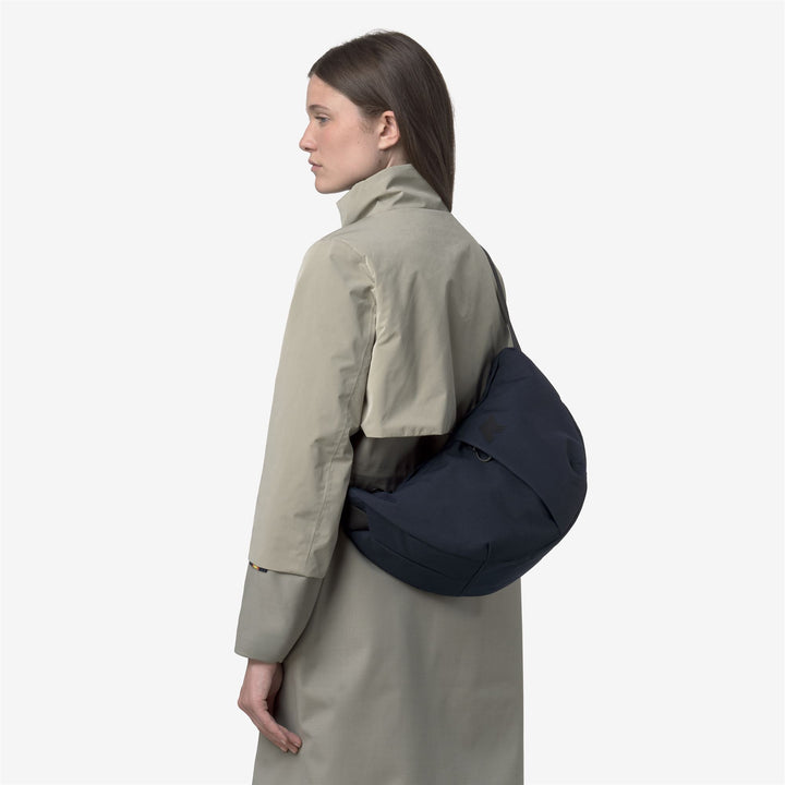 Bolso de hombro de nailon azul para mujer con múltiples bolsillos 4