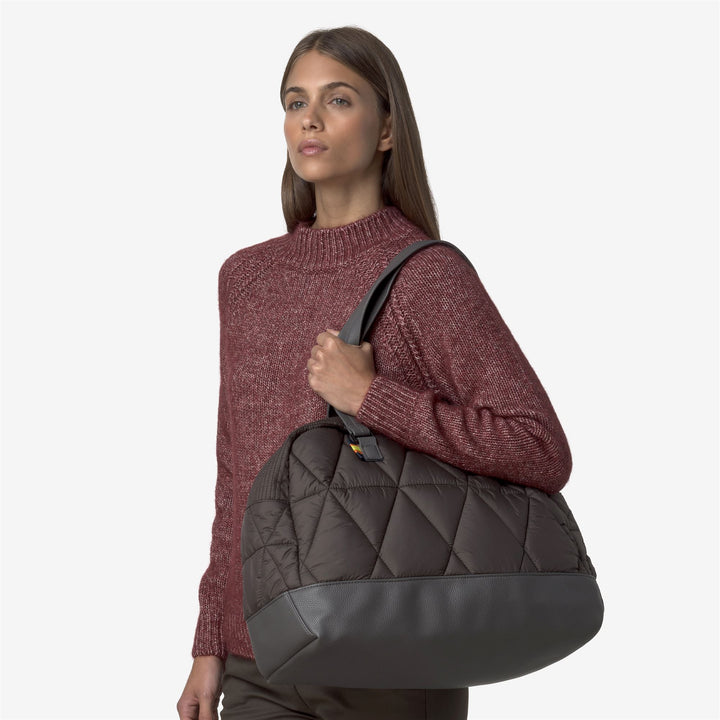 Borsa tote trapuntata unisex color oliva nero per sport e viaggi 4