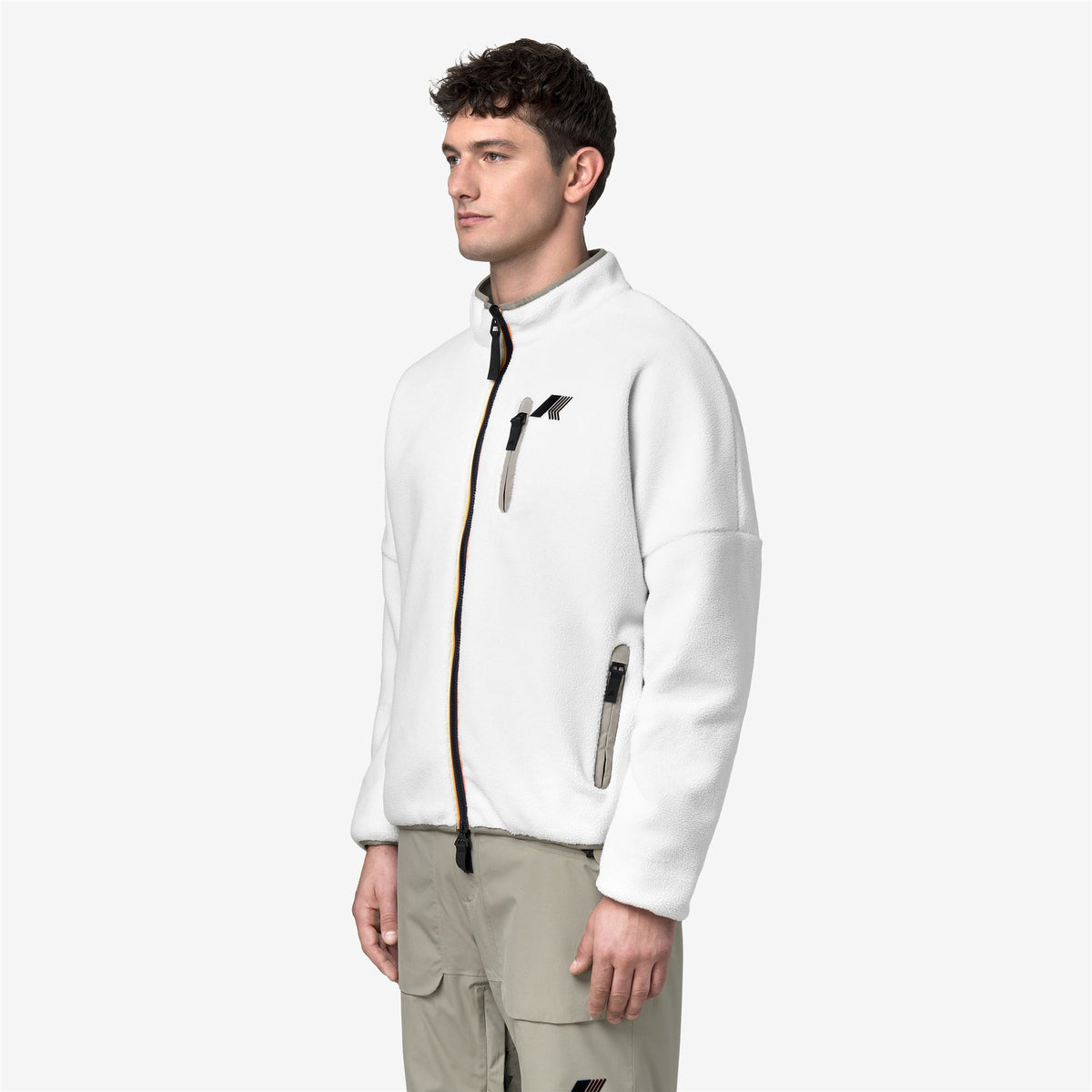 Fleece_UNISEX_BESSANNE SHERPA_Jacket_White G - Green Oak - Commercial 5
