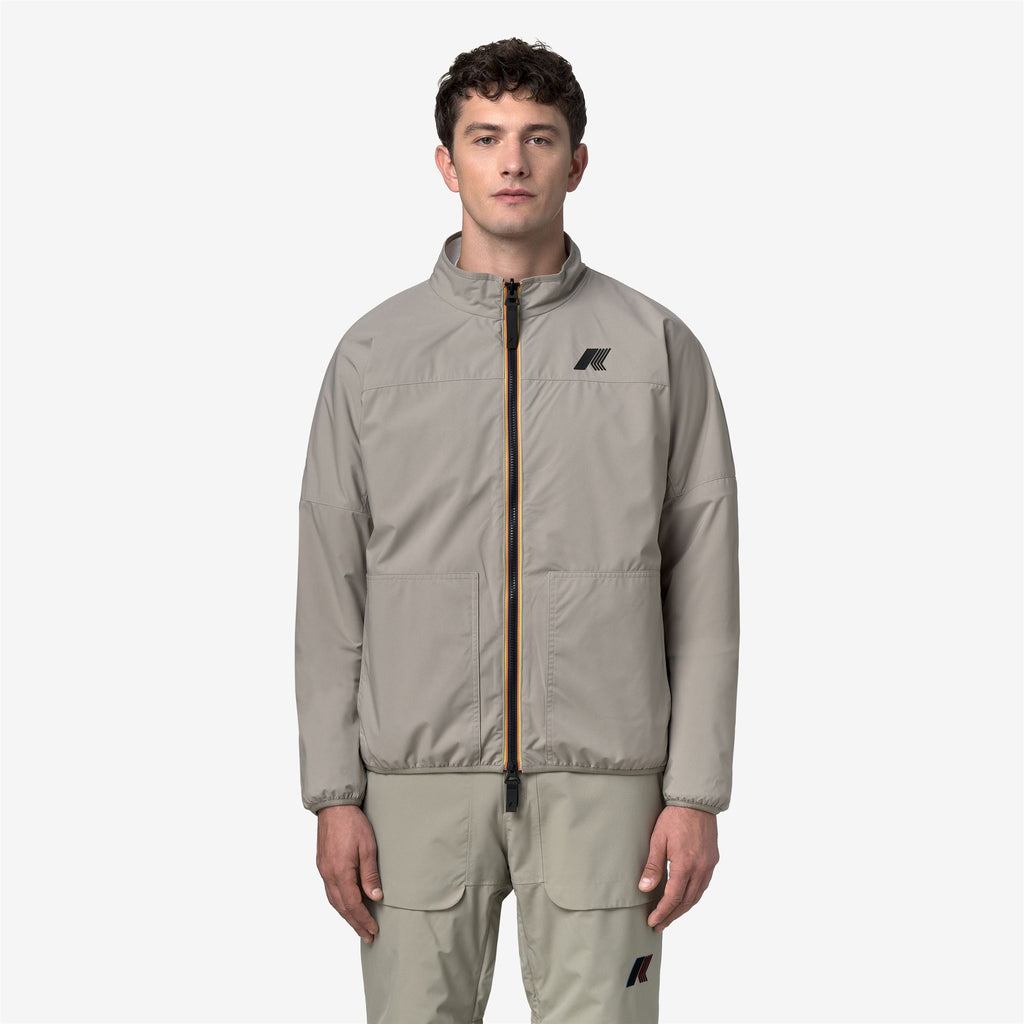Fleece_UNISEX_BESSANNE SHERPA_Jacket_White G - Green Oak - Commercial 7