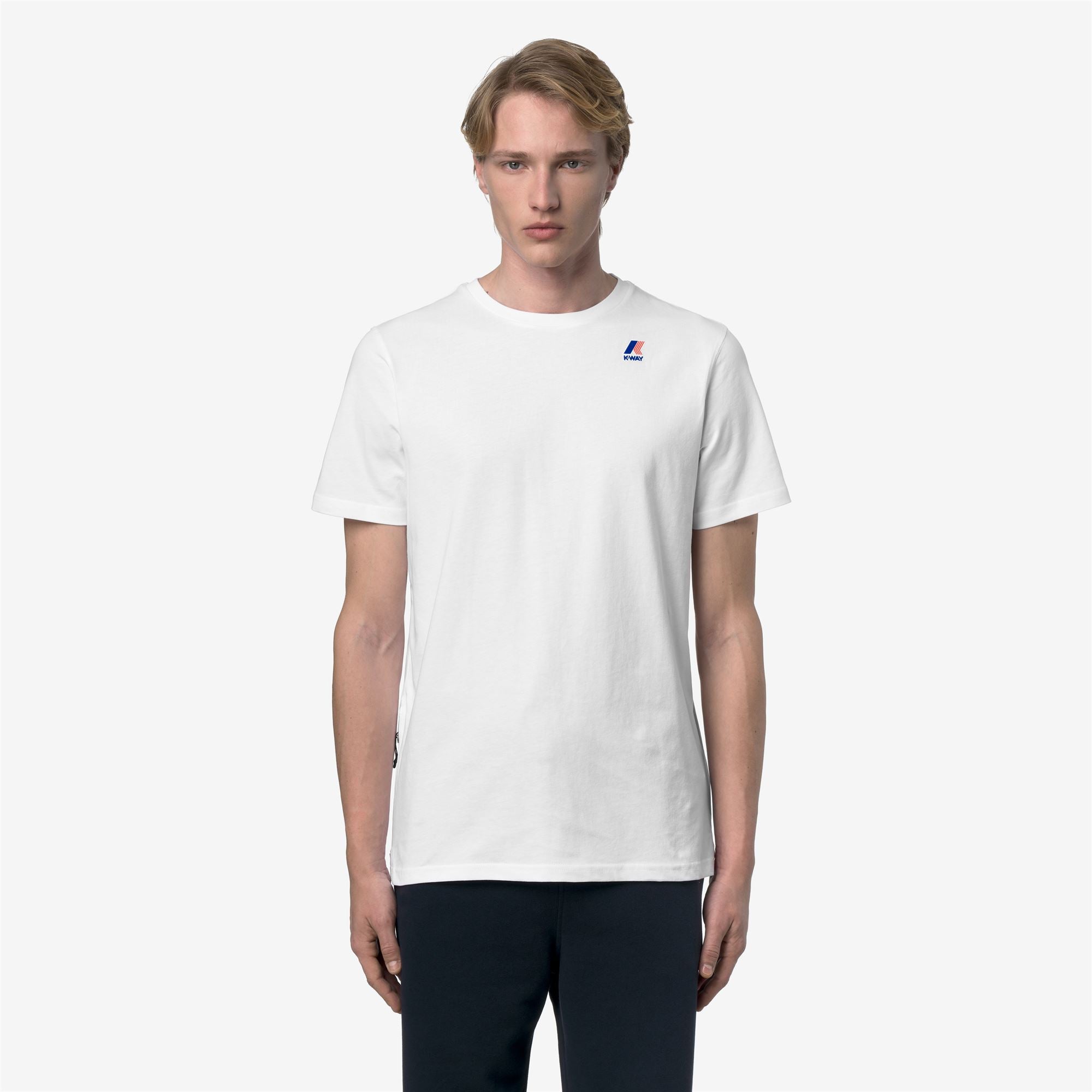 T-Shirts & Top_UNISEX_LEONIDE_T-Shirt_White - Commercial 4