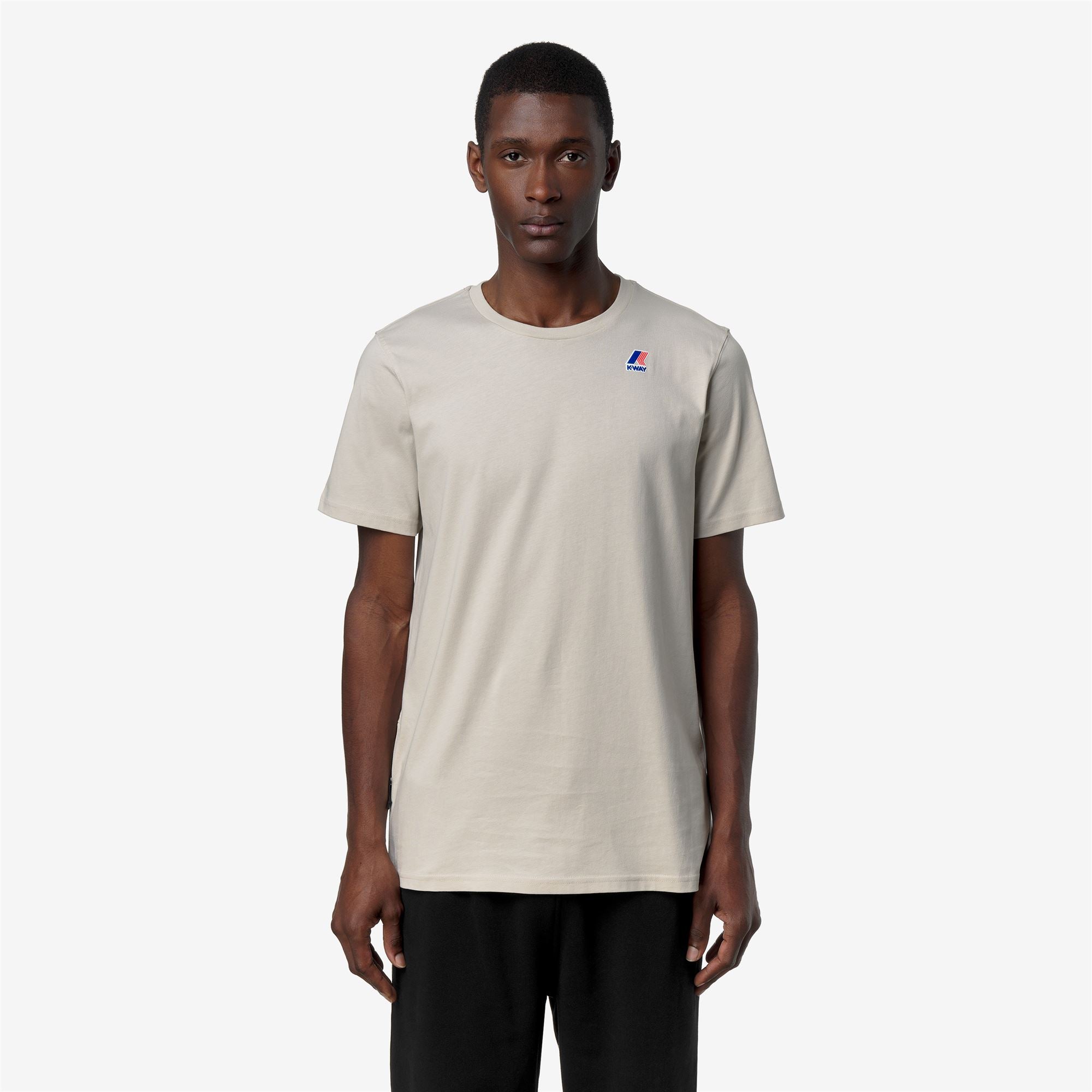 T-Shirts & Top_UNISEX_LEONIDE_T-Shirt_BEIGE LT - Commercial 4