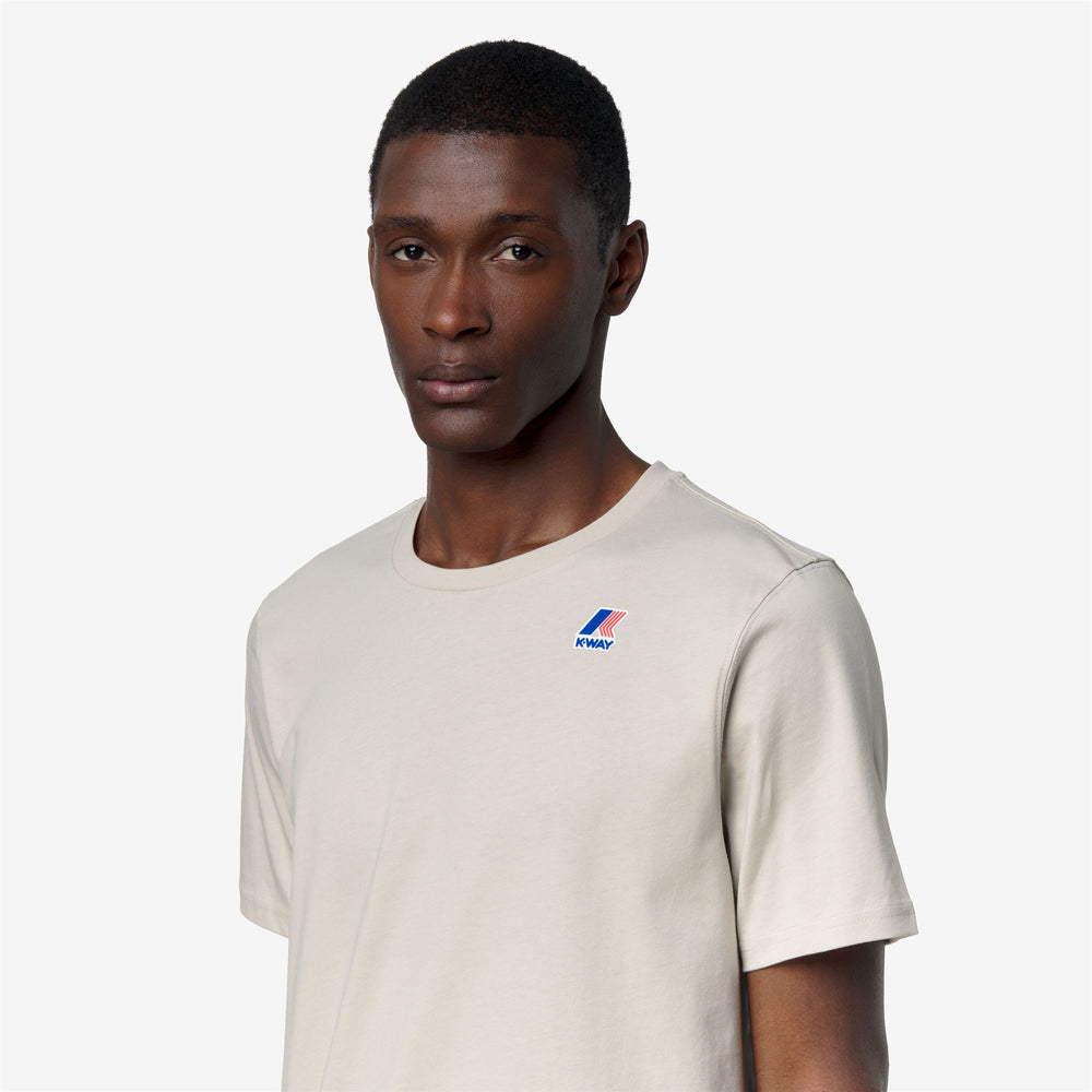 Maglietta unisex beige in cotone ripiegabile per attività all'aperto 02