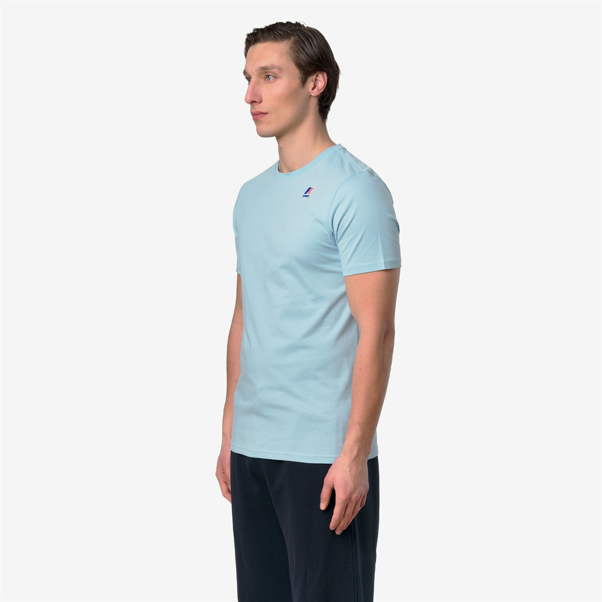 T-Shirts & Top_UNISEX_LEONIDE_T-Shirt_Blue Dream - Commercial 5