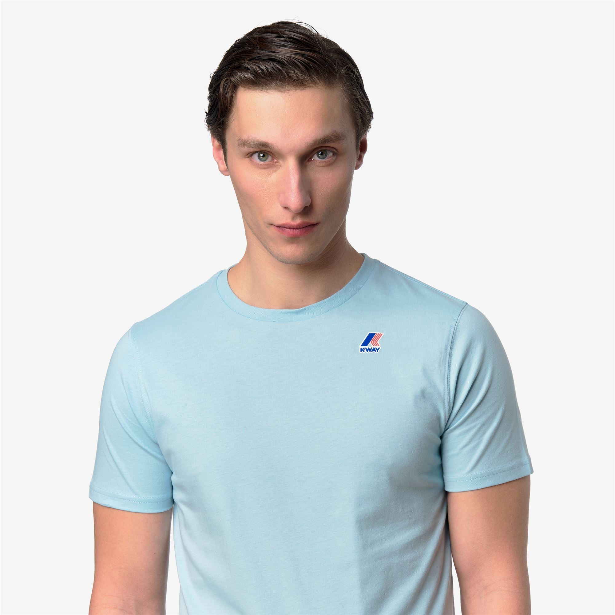 T-Shirts & Top_UNISEX_LEONIDE_T-Shirt_Blue Dream - Commercial 7
