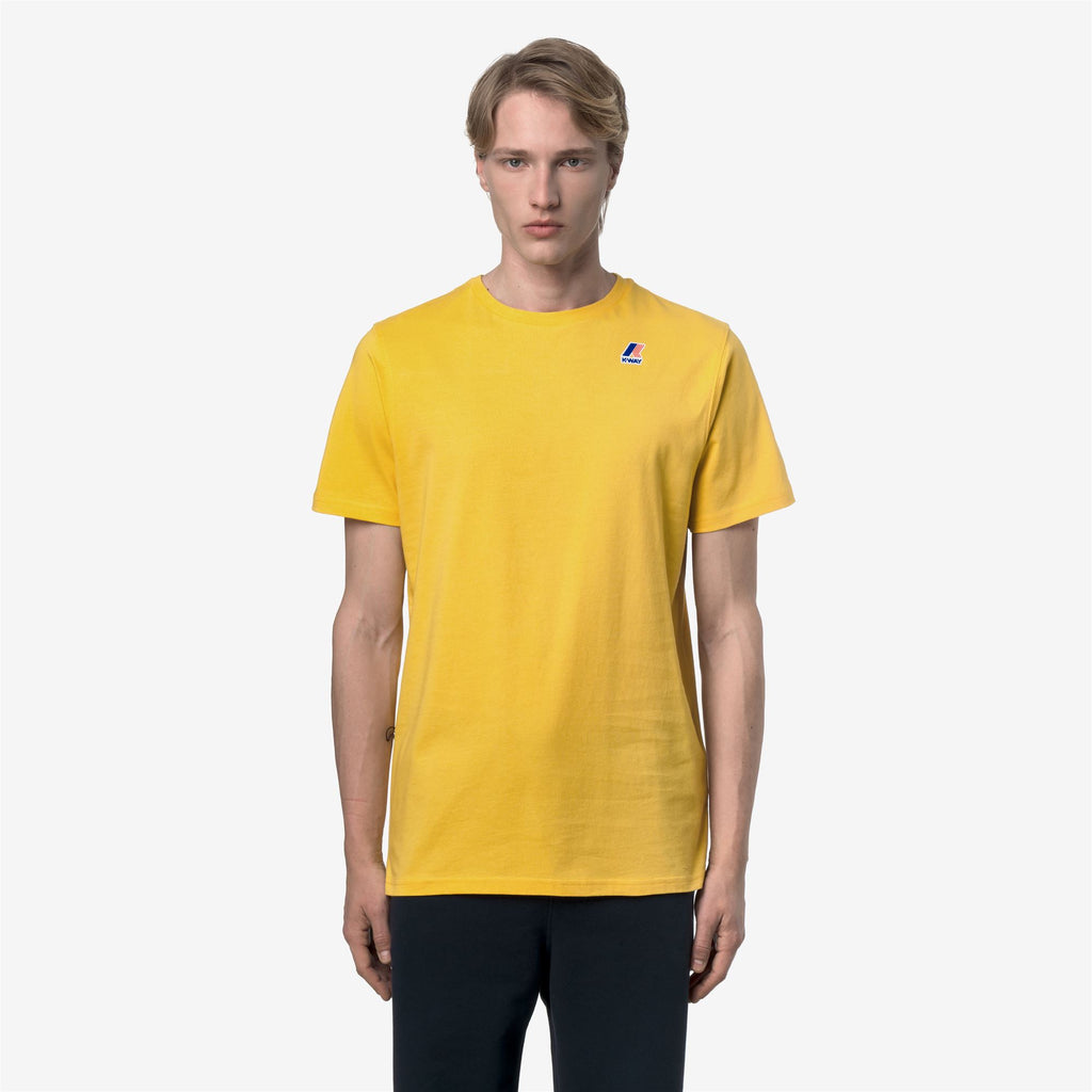 T-Shirts & Top_UNISEX_LEONIDE_T-Shirt_Yellow Dk - Commercial 4