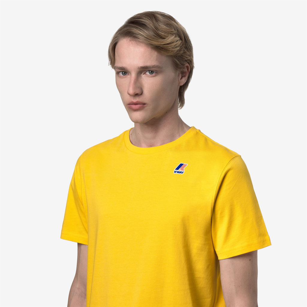 T-Shirts & Top_UNISEX_LEONIDE_T-Shirt_Yellow Dk - Commercial 7