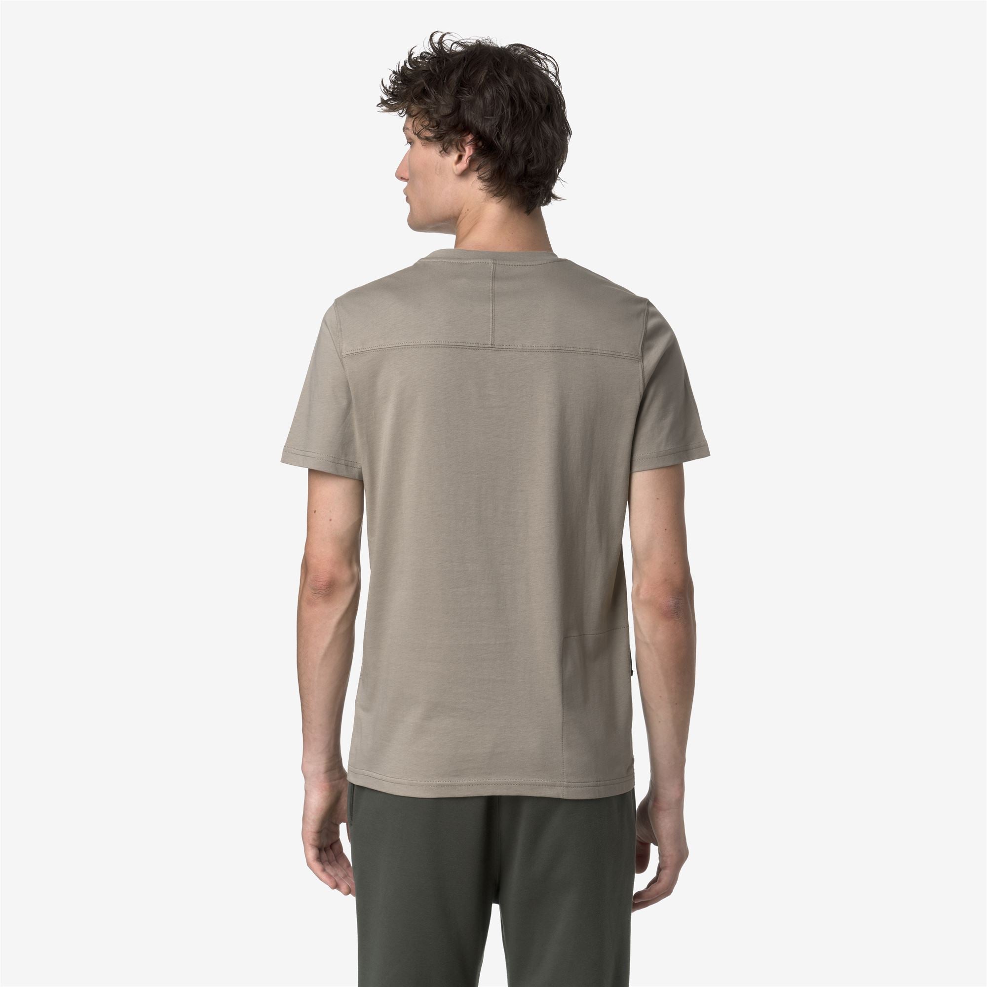 T-Shirts & Top_UNISEX_LEONIDE_T-Shirt_Beige Taupe - Commercial 6