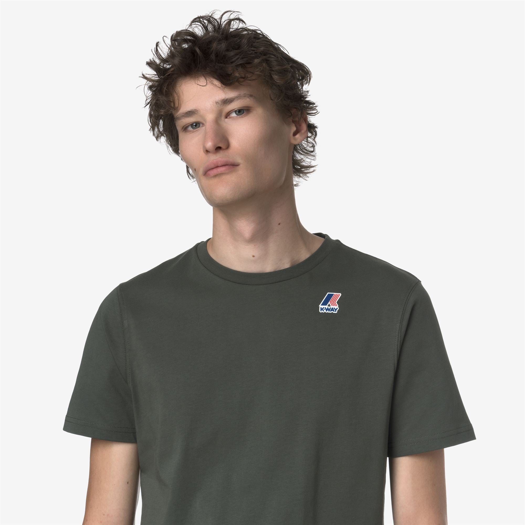 T-Shirts & Top_UNISEX_LEONIDE_T-Shirt_GREEN BLACKISH - Commercial 7