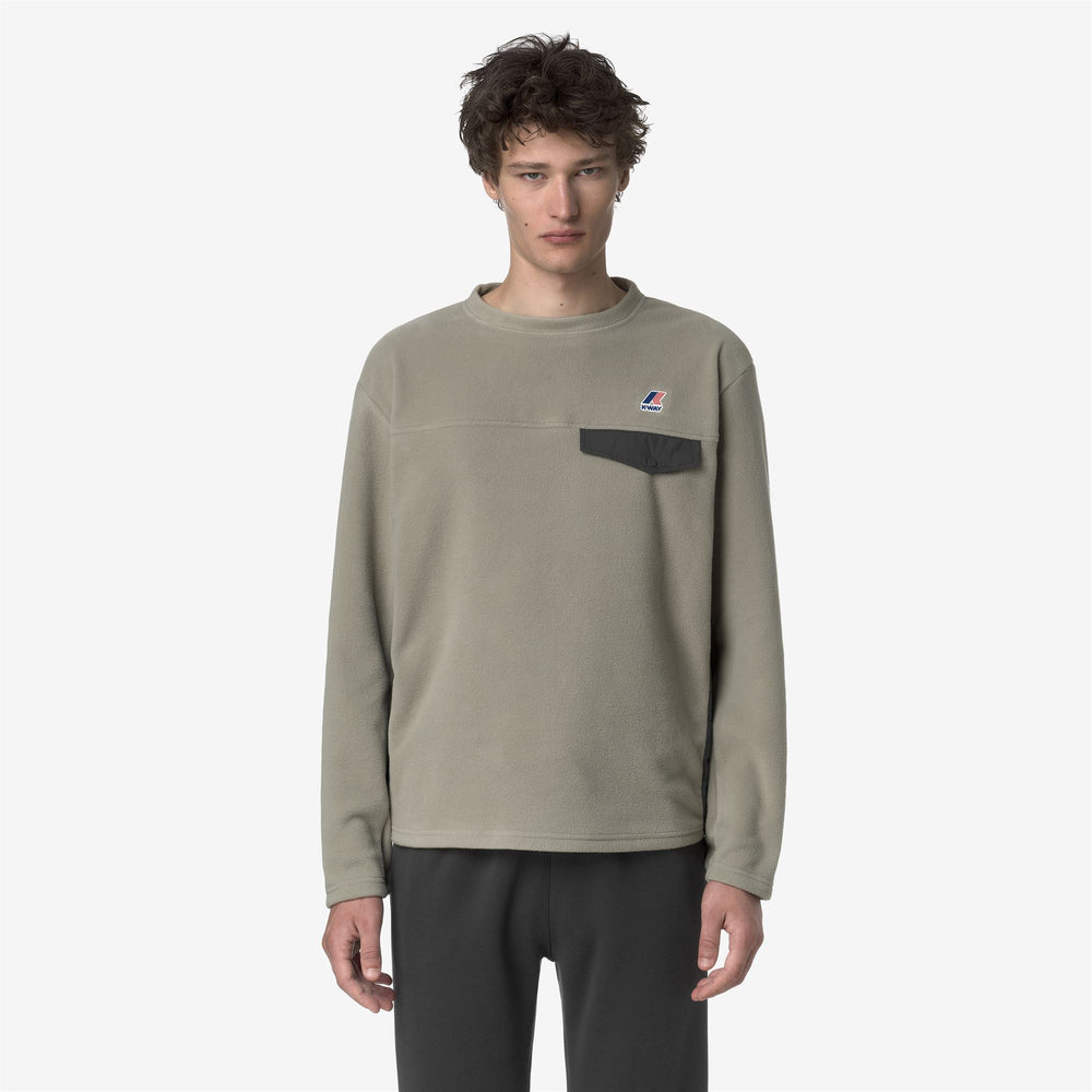 Green unisex Outdoor Fleece Jumper with Padded Inserts 02