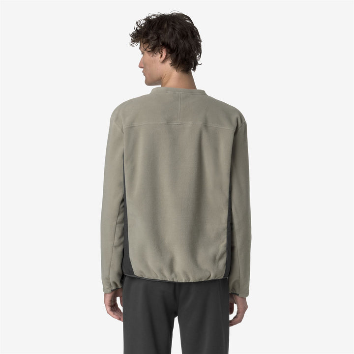 Suéter polar unisex verde para exteriores con inserciones acolchadas 5