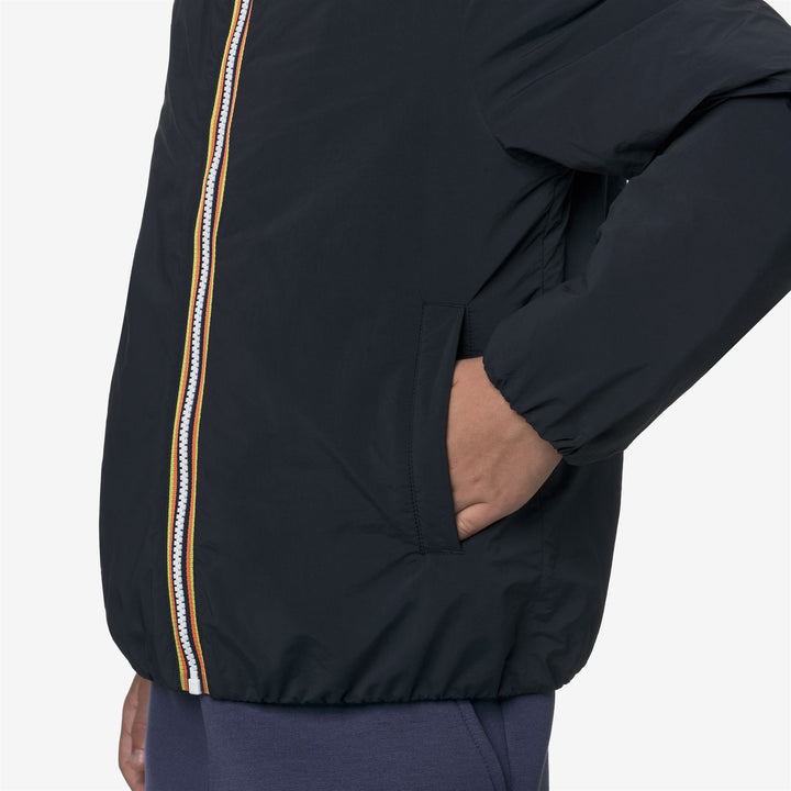 Giacca corta idrorepellente blu per ragazzi con isolamento PrimaLoft 2