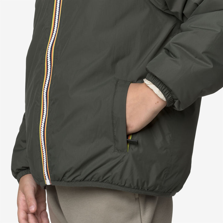 Chaqueta unisex para niños de clima templado, de color verde negruzco 4