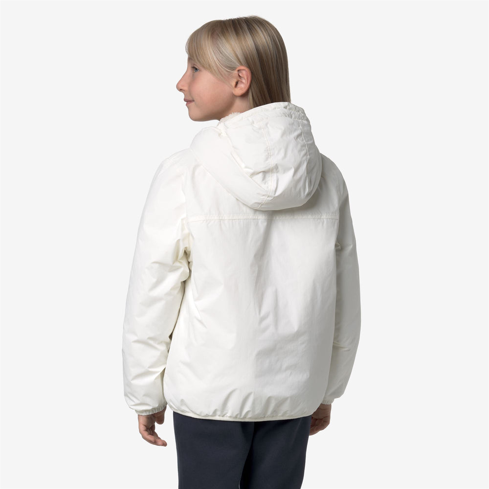 Chaqueta unisex blanca de entretiempo para niños con acolchado sintético 02