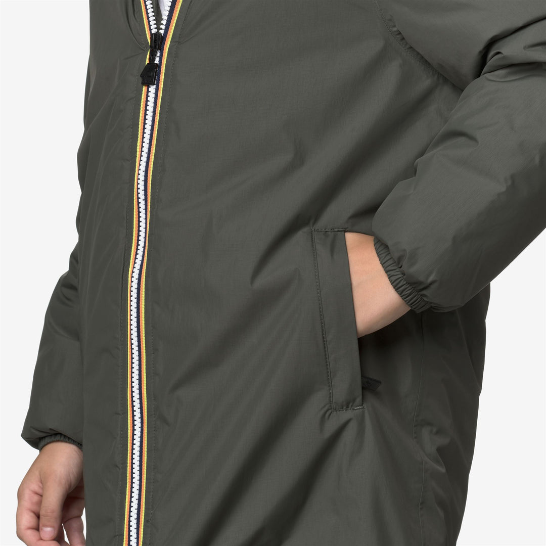 Chaqueta aislante verde negruzca para niños de 3/4 de longitud main