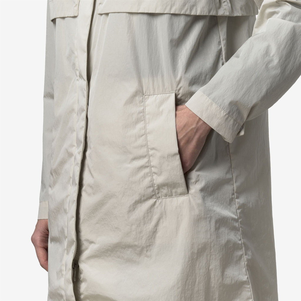 Jackets_Woman_SOPHILENE SATIN GLASS_Mid_BEIGE LT - Commercial 7