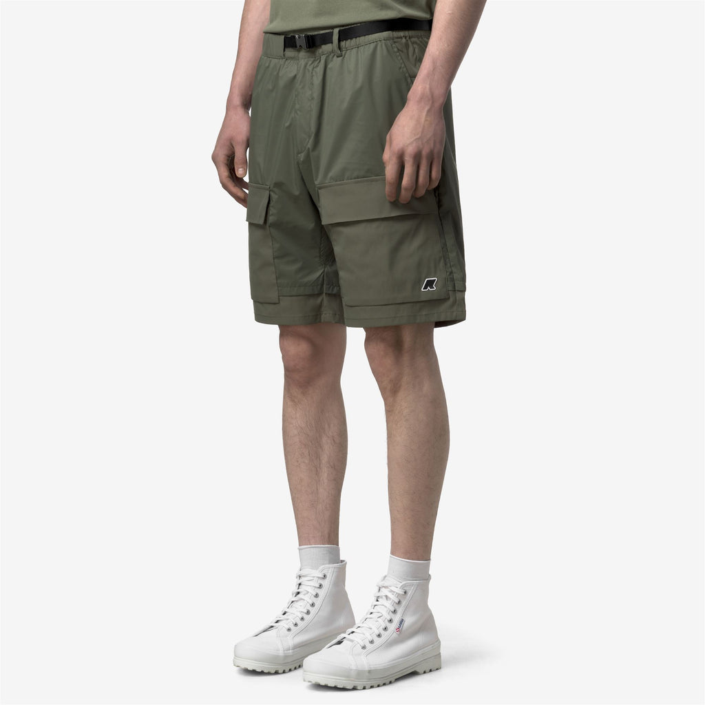 Shorts_Man_BREGER_Sport Shorts_Green Lichen - Commercial 5
