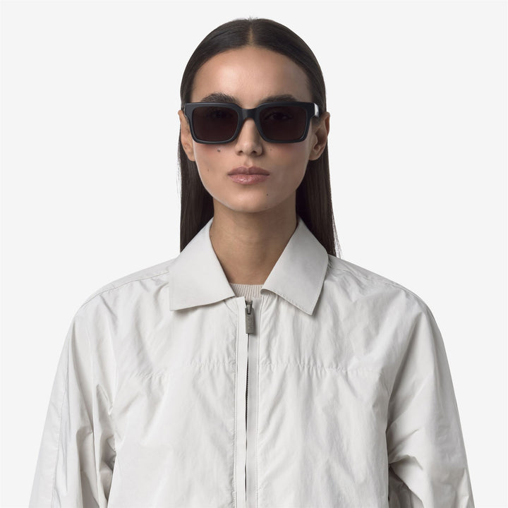 Gafas de sol unisex de acetato gris con detalle de cinta K-Way 1
