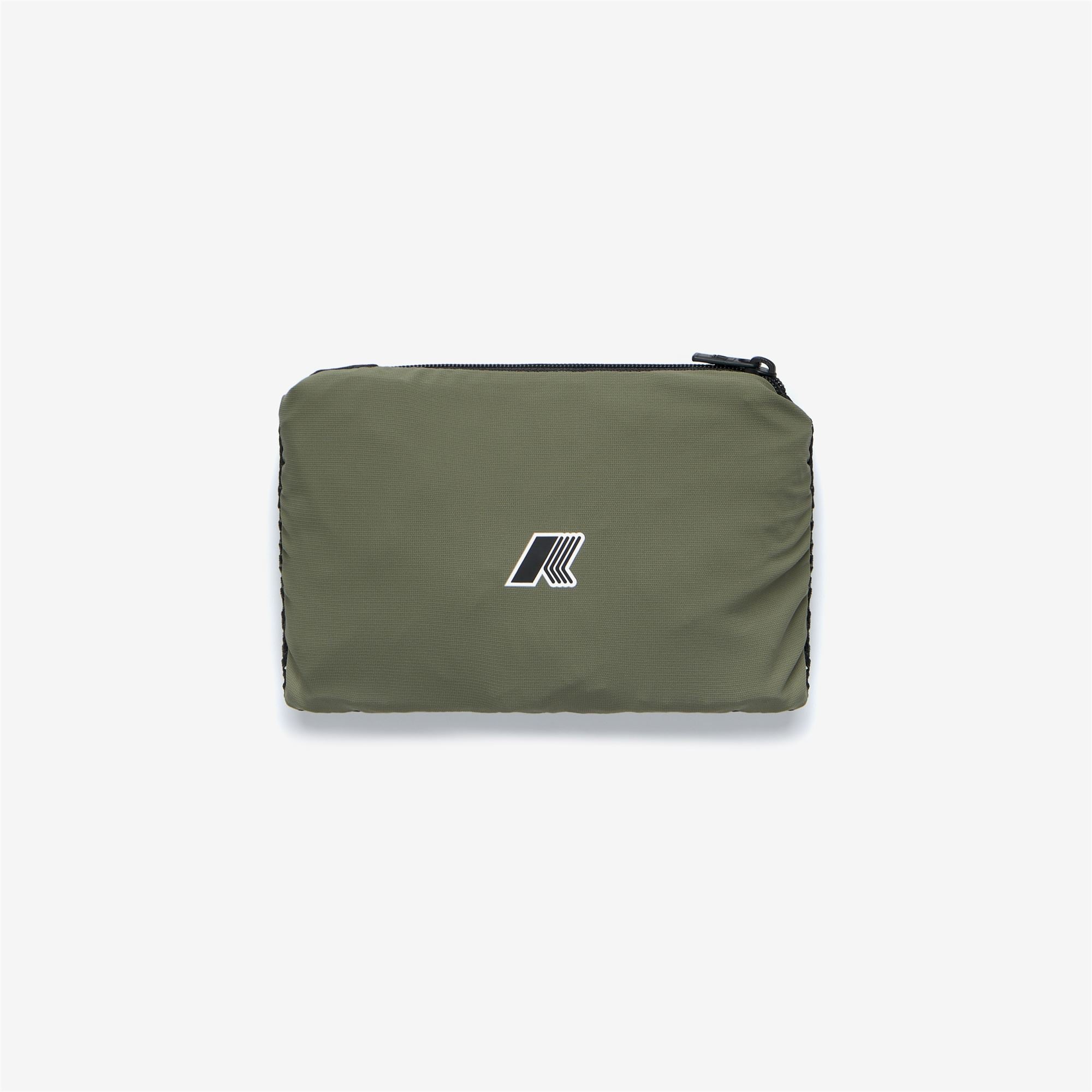 Shorts_Kid unisex_P. NESILIER TRAVEL_Sport Shorts_Green Lichen - Commercial 2